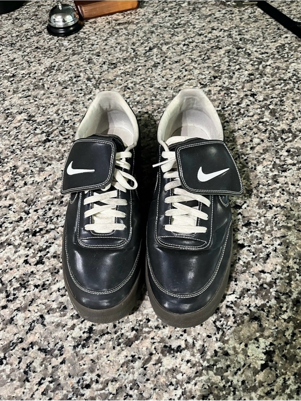 Nike Men’s Black and White Low-Top Sneakers - Picture 2 of 2